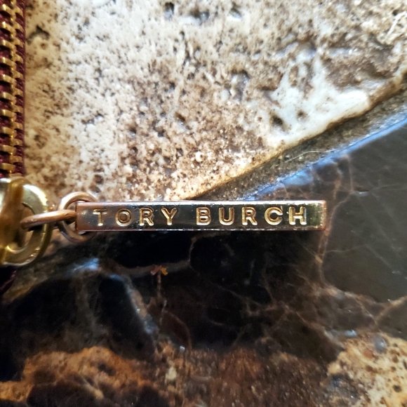 Tory Burch wine zip around continental wallet with gold hardware - Picture 4 of 10